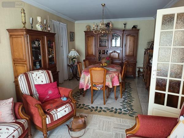 Maison à vendre à Pontivy dans le Morbihan (56300), ref : 56061-879