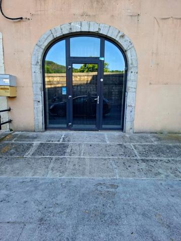 Location / Local Commercial à Anduze (30140)