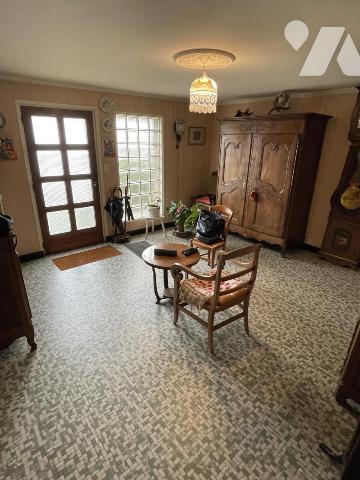 Pavillon indépendant sur sous-sol 4 chambres.