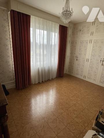 Pavillon indépendant sur sous-sol 4 chambres.