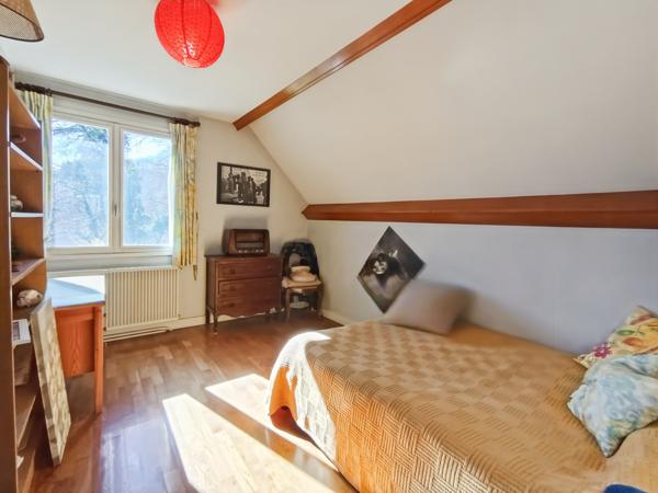Pavillon sur sous-sol de 138 m² SUR 2700 m² de terrain Aignay-le-Duc 21510