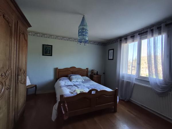 Pavillon sur sous-sol de 138 m² SUR 2700 m² de terrain Aignay-le-Duc 21510