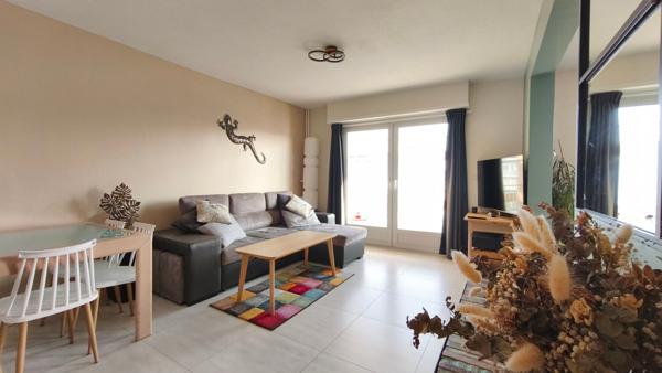 Magnifique appartement 4 pièces avec ses trois chambres et son garage totalement rénové!