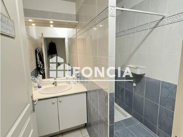 Location Appartement 2 pièces 51.21 m² - RUE JOSEPH LACROIX Uzes 30700