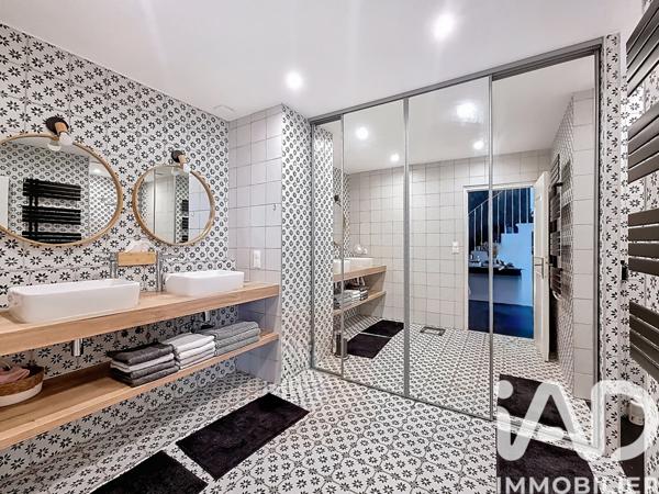 Maison à vendre 8 pièces 300 m² Aigues-Vives