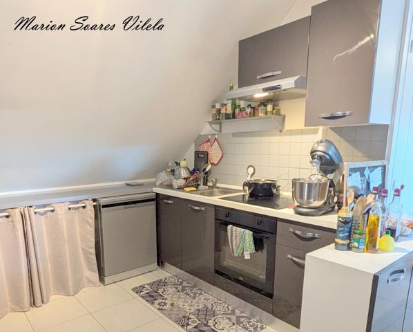 EXCLUSIVITE Maison atypique avec 3 espaces de vie indépendants sur plus de 1300 m² de terrain– Chaumes-en-Brie (77390)