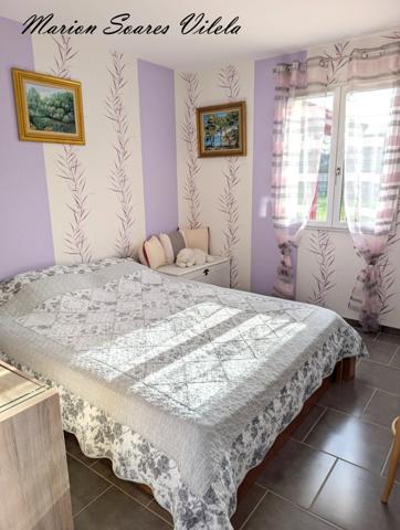 EXCLUSIVITE Maison atypique avec 3 espaces de vie indépendants sur plus de 1300 m² de terrain– Chaumes-en-Brie (77390)