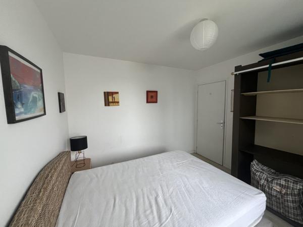 Maison à louer 900 € CC Guilvinec 4 p 77 m² DPE D