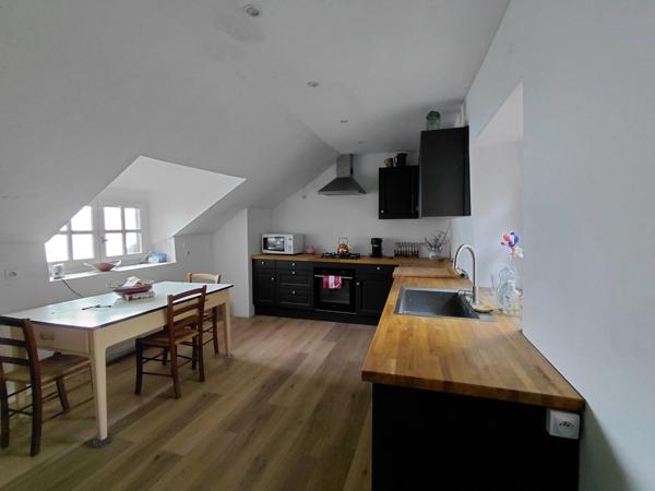 Bien d’exception – Corps de ferme sur 35 hectares avec vue dominante sur la vallée du Lot