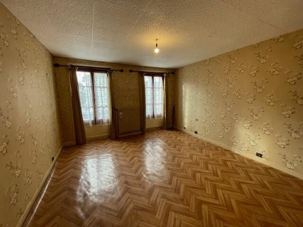 Maison en plein centre-ville de Montmorency