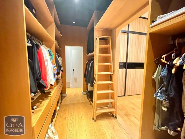 Maison à vendre 8 pièces 318m²