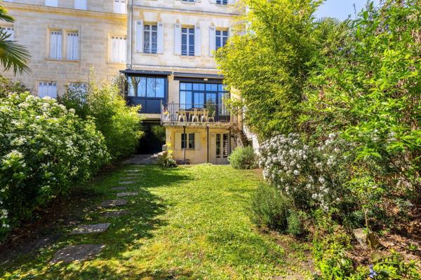 Vente Maison de luxe Bordeaux 9 Pièces 355 m²