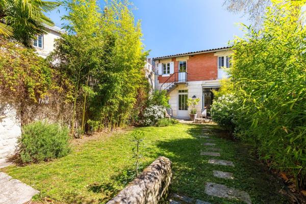 Vente Maison de luxe Bordeaux 9 Pièces 355 m²
