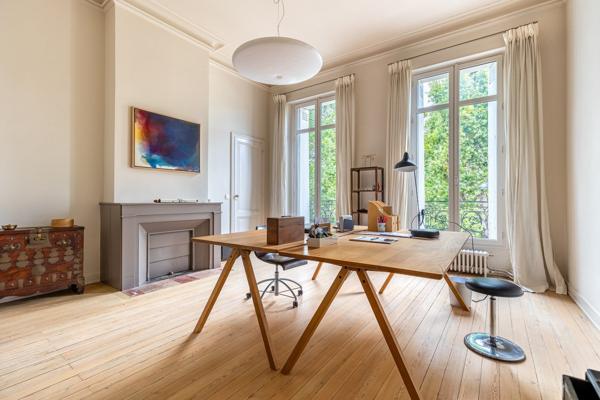 Vente Maison de luxe Bordeaux 9 Pièces 355 m²