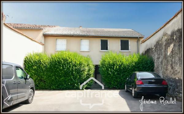 Dpt Vienne (86), à vendre NEUVILLE DE POITOU immeuble de rapport 5 logements indépendants avec cour - Terrain de 490,00 m²