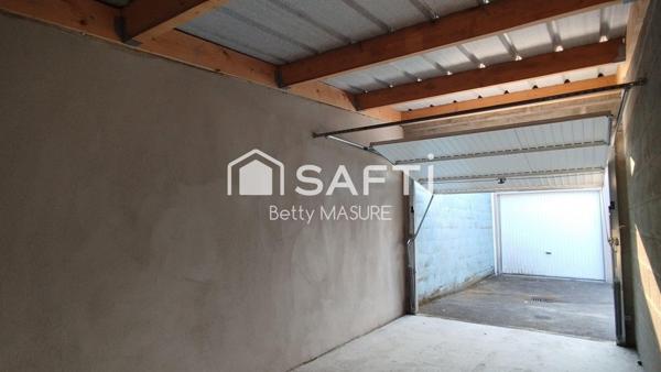 Garage spacieux et sécurisé : l’opportunité rare pour stationner ou investir