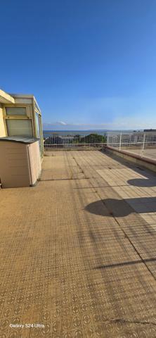 Penthouse T4 toit terrasse