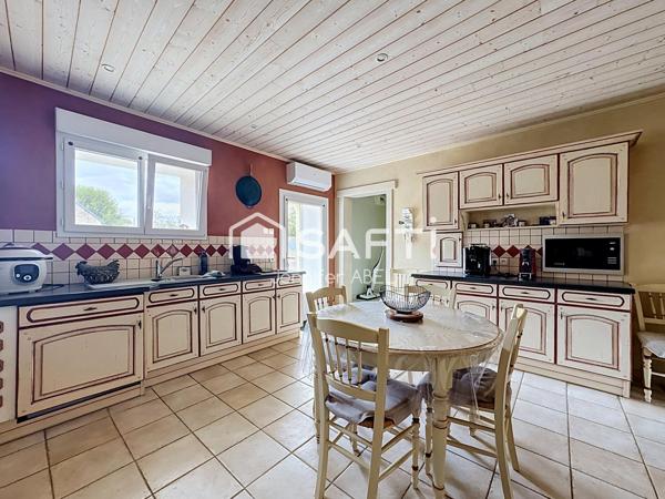 Maison avec nombreuses dépendances et fort potentiel
