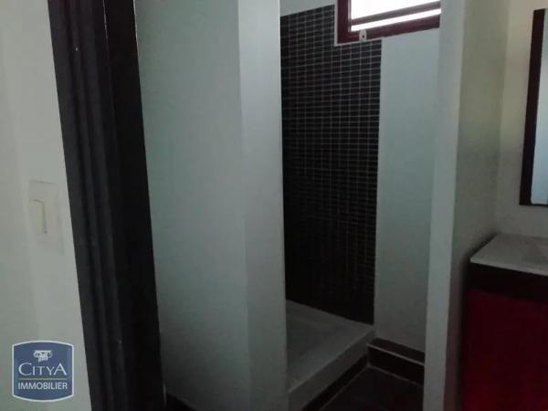 Appartement à louer 2 pièces 34.71m² Le Tampon (97430)