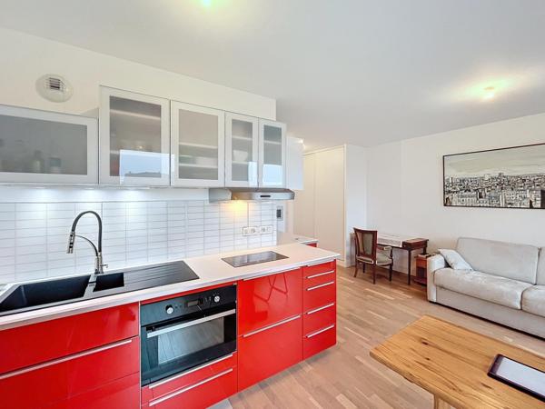 STUDIO 30M2 SEJOUR AVEC CUISINE ÉQUIPÉE - PARKING