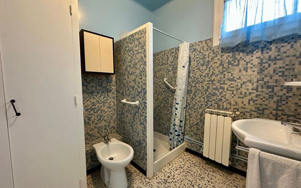 Maison à vendre    4 pièces •  Redessan