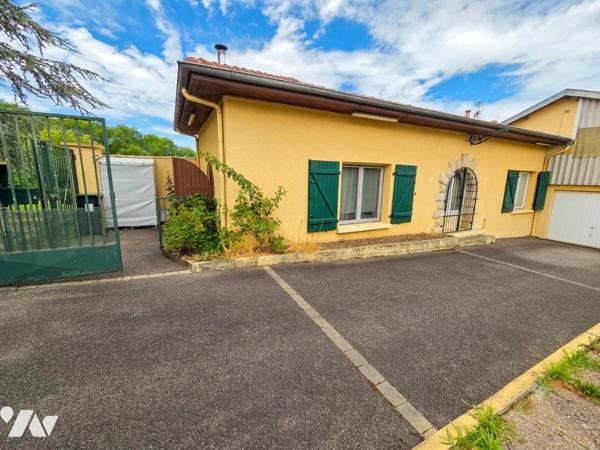 Immeuble de 2 appartements - Monopropriété - VILLEY LE SEC