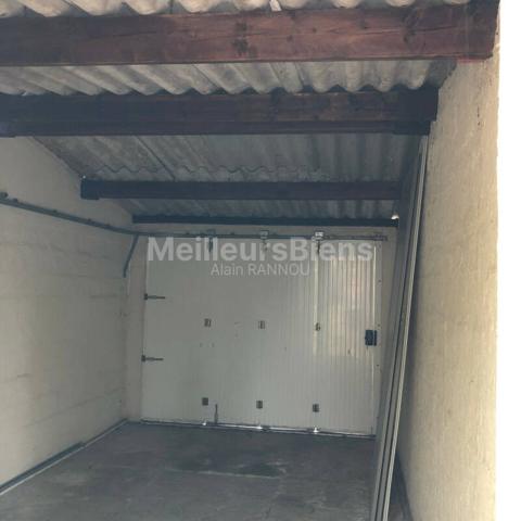 rare : garage parking box individuel fermé 17m2 - La Rochelle à proximité du centre ville