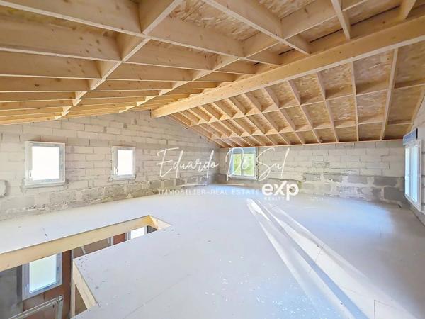 Maison R+1 neuve à personnaliser, hors d’eau hors d’air, sur une belle parcelle arborée de 833 m² sans vis-à-vis.