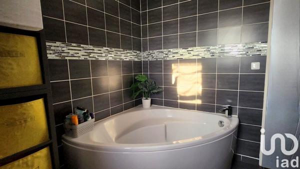 Maison 5 pièces de 114 m² à Déville-lès-Rouen (76250)