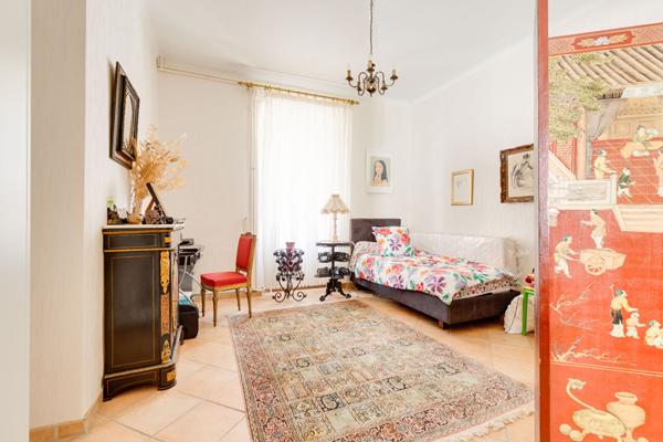 A VENDRE NANTES/SAINT ANNE MAISON ANCIENNE AVEC GARAGE/ BEAU JARDIN