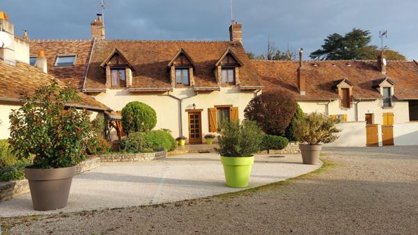 VENTE : maison 15 pièces (360 m²) à MONTARGIS