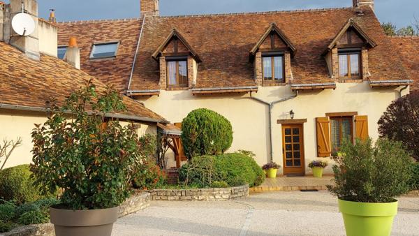 VENTE : maison 15 pièces (360 m²) à MONTARGIS