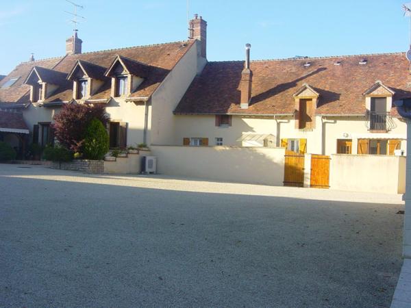 VENTE : maison 15 pièces (360 m²) à MONTARGIS