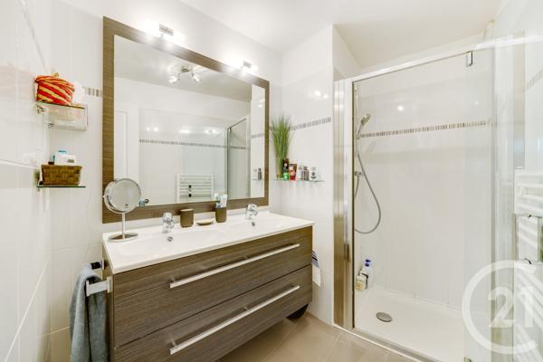 Appartement F5 à vendre  5 pièces - 108,62 m2 MONTROUGE - 92