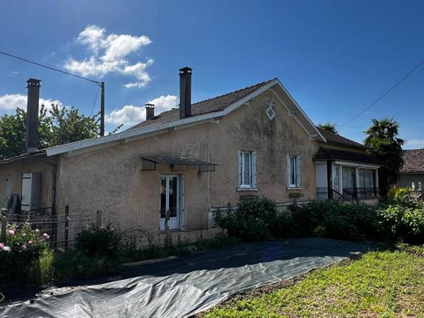 Maison  T5/6 d'env. 173 m2 avec étang, verger et nombreuses annexes sur  SANILHAC (24660)