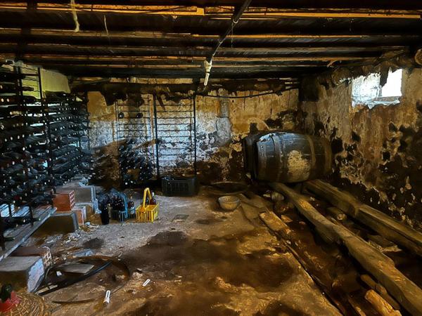 Maison  T5/6 d'env. 173 m2 avec étang, verger et nombreuses annexes sur  SANILHAC (24660)