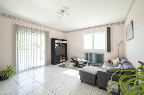 MONTAUBAN - Maison T4 de 110 m² sur sous-sol complet sur terrain de 3 714 m² avec piscine.