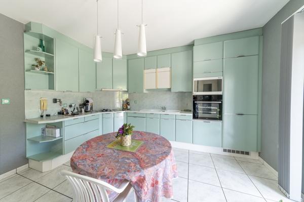 MONTAUBAN - Maison T4 de 110 m² sur sous-sol complet sur terrain de 3 714 m² avec piscine.