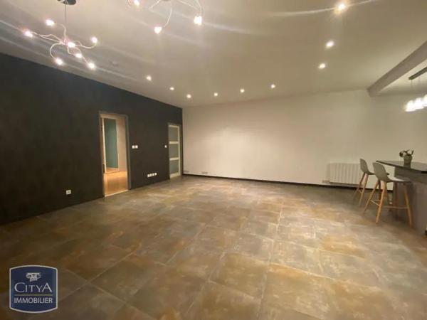 Appartement à louer 3 pièces 91.38m² Chartres (28000)