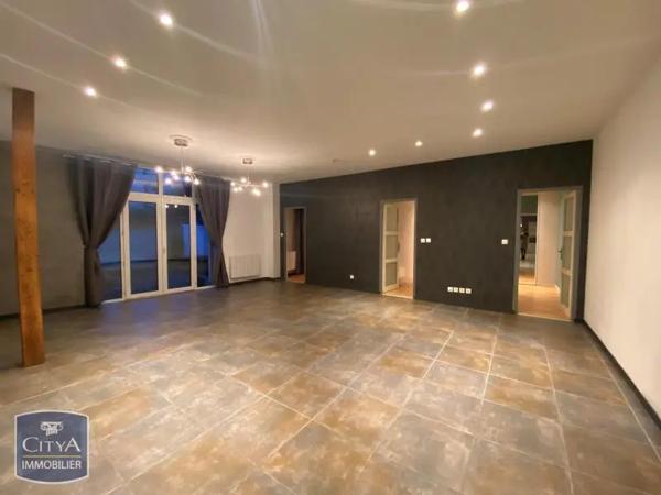 Appartement à louer 3 pièces 91.38m² Chartres (28000)
