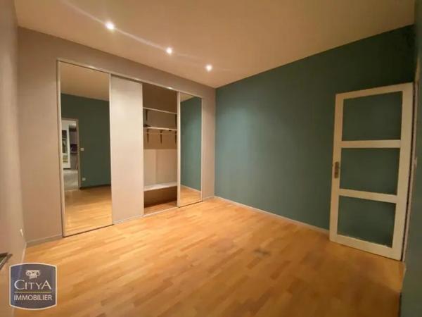 Appartement à louer 3 pièces 91.38m² Chartres (28000)