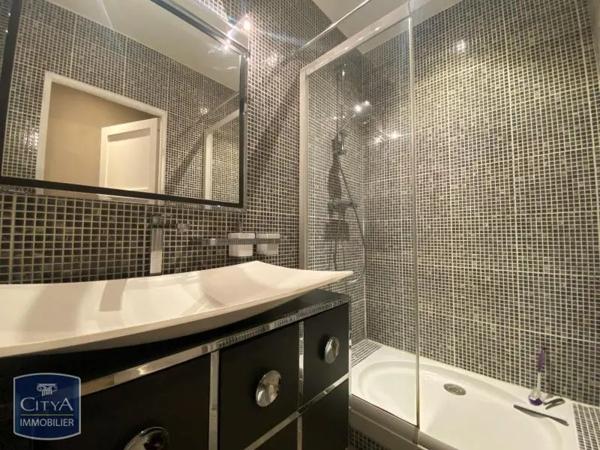 Appartement à louer 3 pièces 91.38m² Chartres (28000)