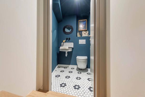 Annecy Vieille Ville - secteur Château T5 le charme de l’ancien rénové contemporain.