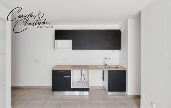 Dpt Hérault (34), à louer à SAINT ANDRE DE SANGONIS, appartement exceptionnel T2 51m² avec grande terrasse au dernier étage d'une résidence neuve