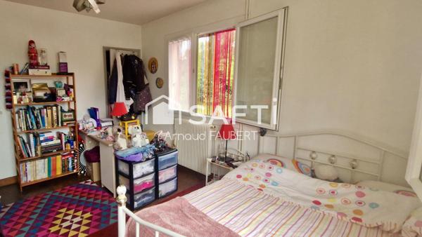 Maison T9 rénovée divisée en deux logements