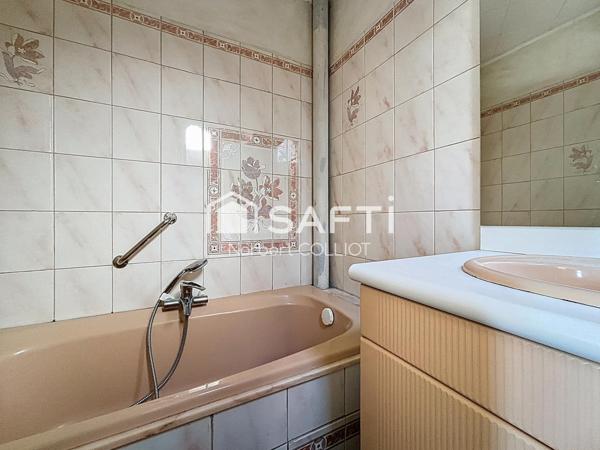 Maison 4 chambres dans une résidence familiale