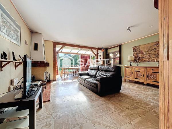 Maison 4 chambres dans une résidence familiale