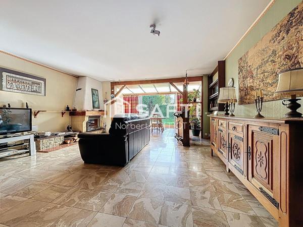 Maison 4 chambres dans une résidence familiale