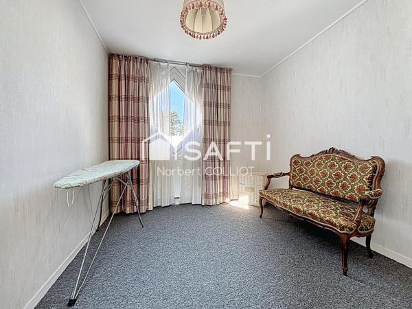 Maison 4 chambres dans une résidence familiale