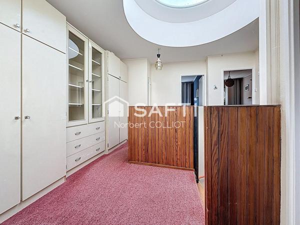 Maison 4 chambres dans une résidence familiale